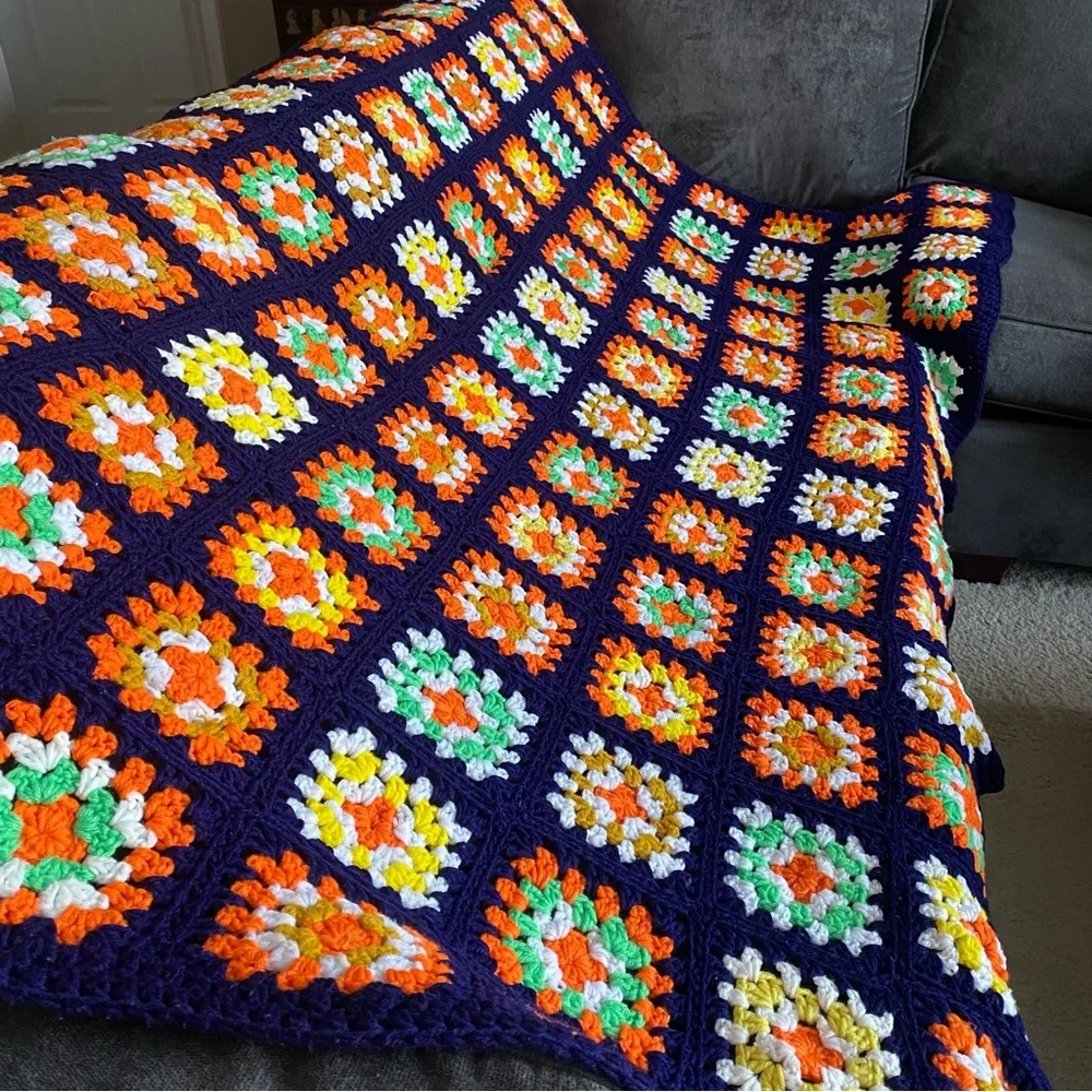 Vintage Afghan - Colorful Crochet Granny Square Blanket Throw EUC